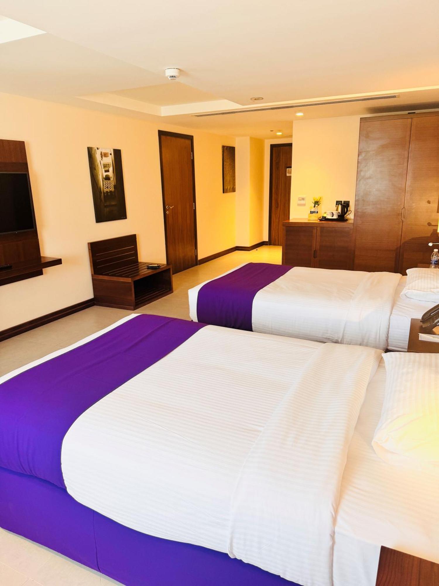 Kyriad Hotel Salalah Exterior photo